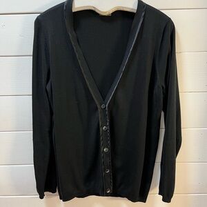 ANN TAYLOR – Black V-Neck Cardigan size XL ( estimated)